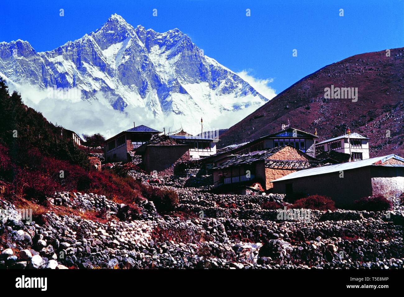 Sul Nuptse, Everest e Lhotse come visto da di Pangboche Nepal Foto Stock