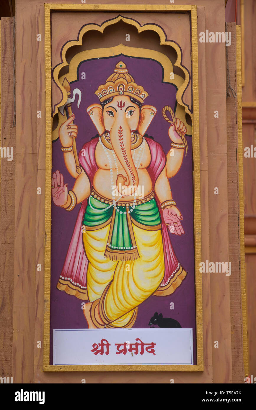 Dipinto di intaglio di Shri Mod Signore Ganesha di Pune, Maharashtra, India, Asia Foto Stock