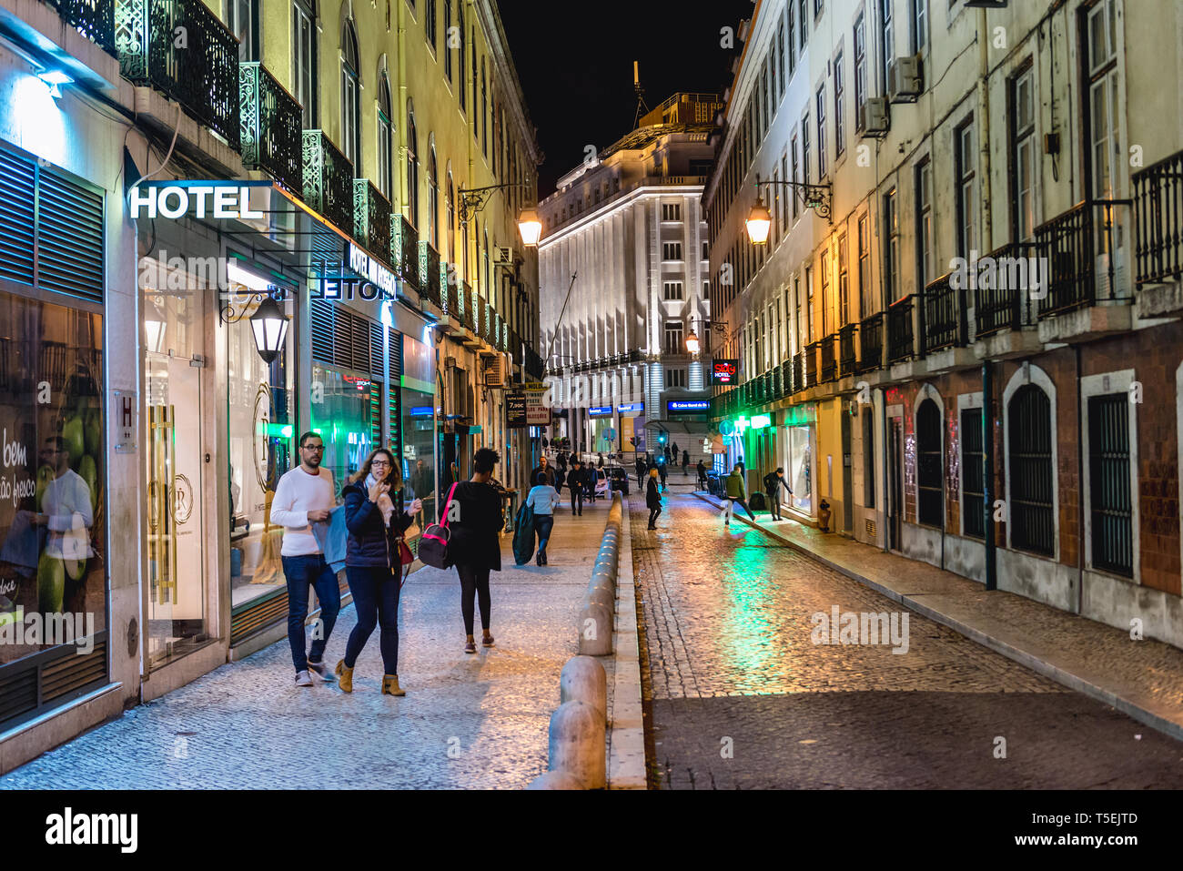 Street nel quartiere Baixa distrcit della cittã di Lisbona, Portogallo Foto Stock