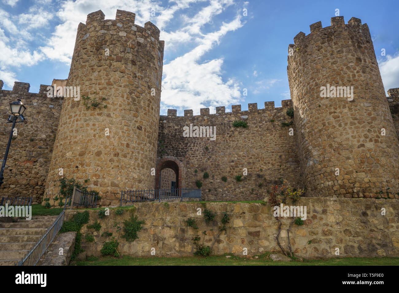 Mura Medievali Di Plasencia In Provincia Di Caceres Spagna Foto Stock Alamy