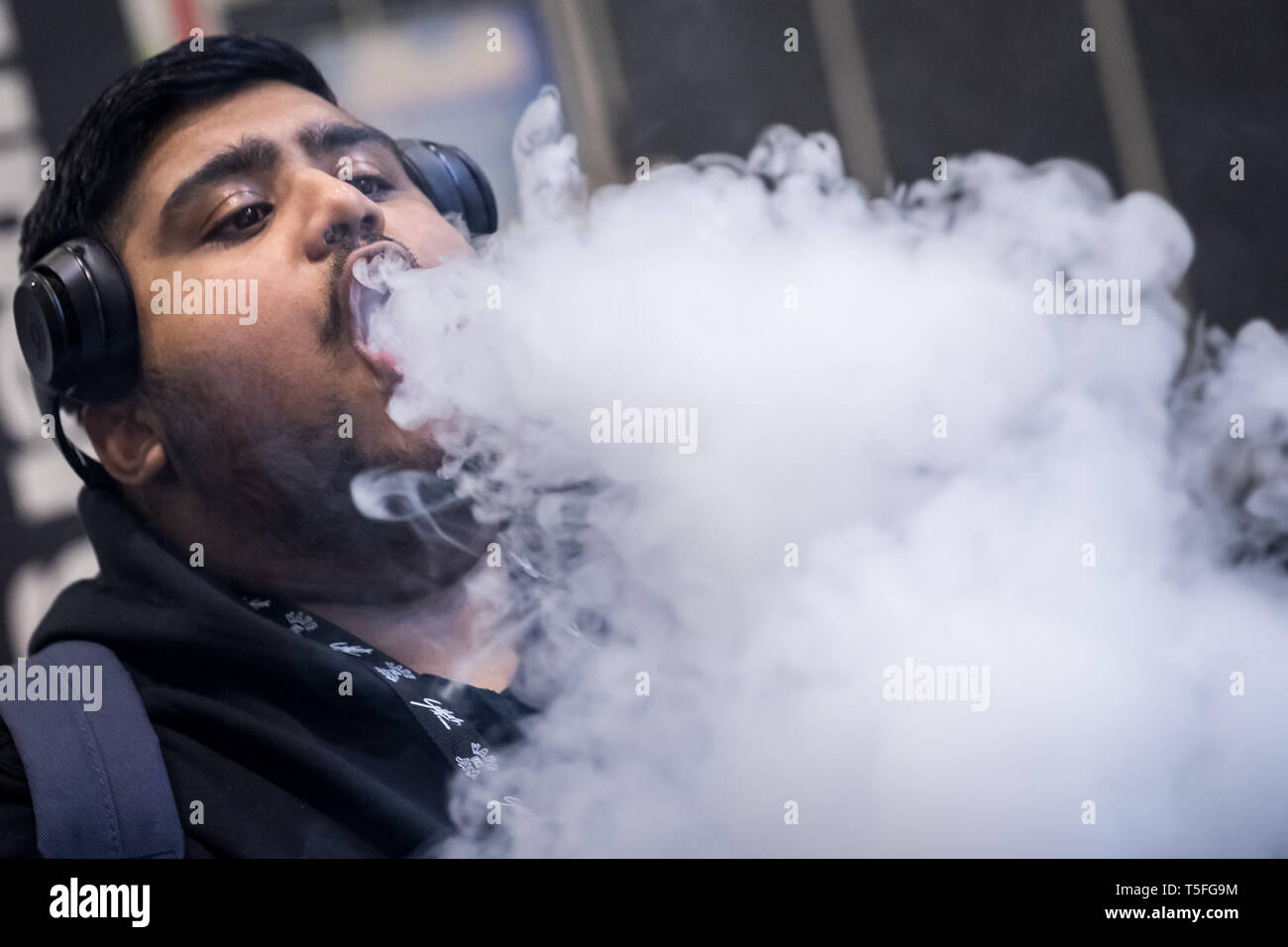 Inceppamento Vape UK convenzione a ExCeL di Londra, Regno Unito Foto Stock