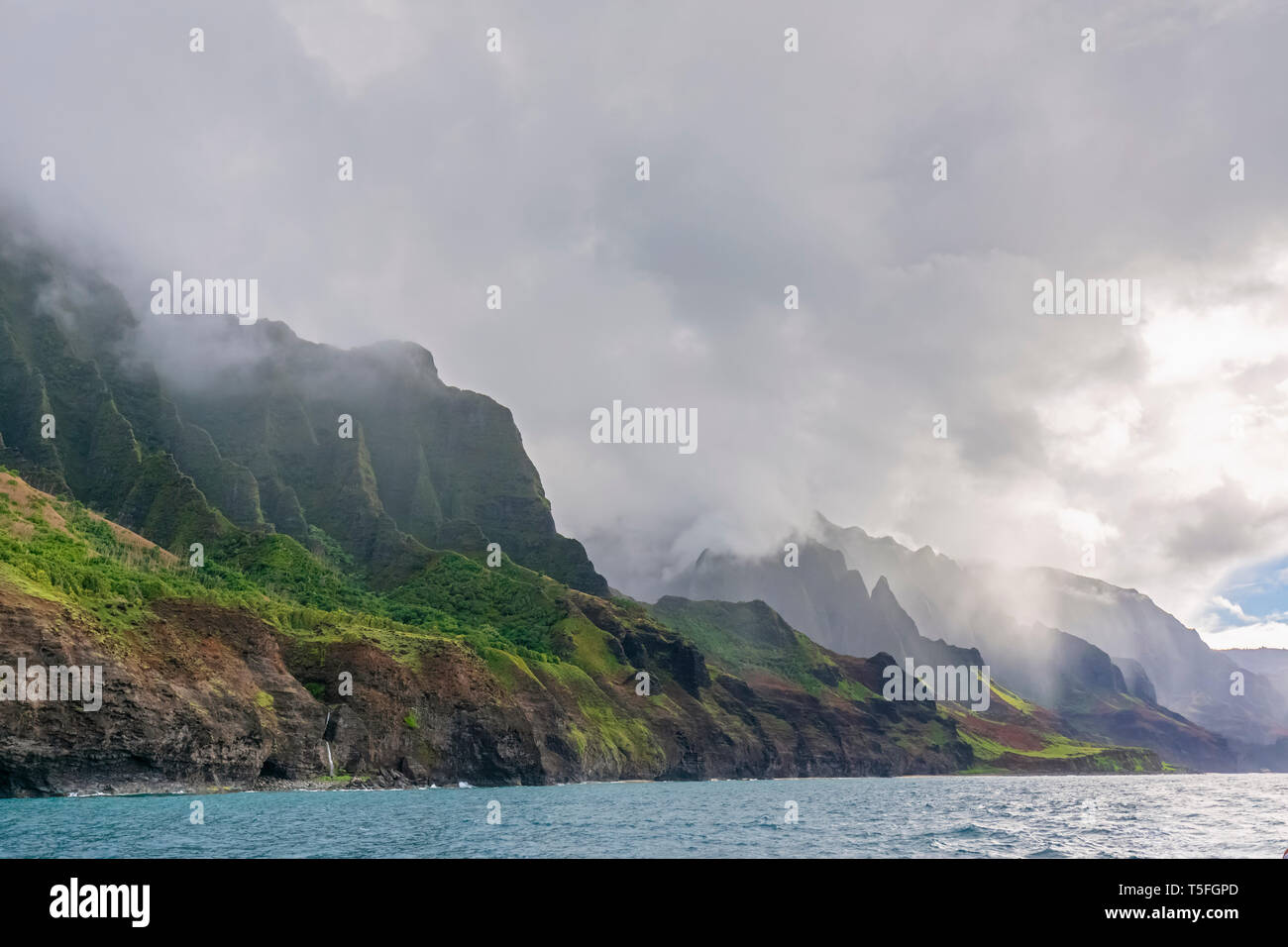 Stati Uniti d'America, Hawaii, Kauai, Costa di Na Pali membro Wilderness Park, Costa di Na Pali Foto Stock