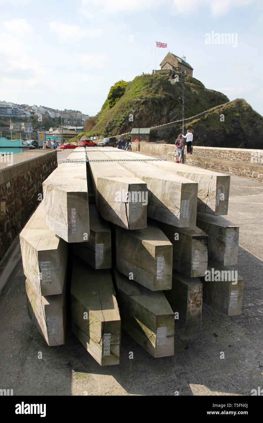Palificazioni di legno Ilfracombe Harbour Devon Foto Stock
