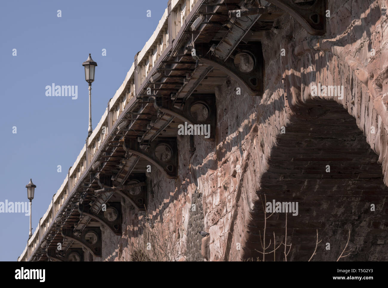 Viste di Perth come sole primaverile risveglia la natura in tutta la città della fiera. Foto Stock