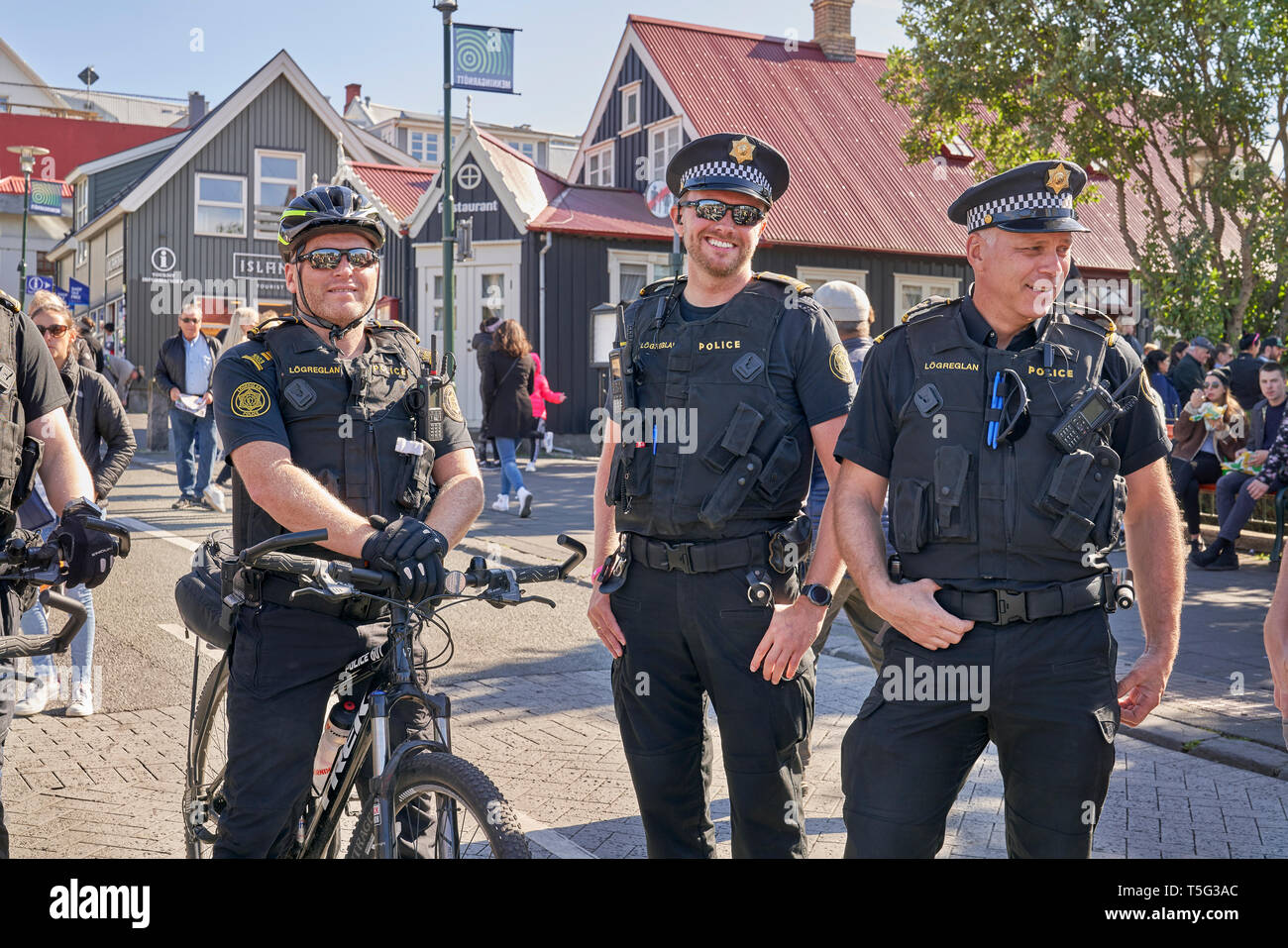 Poliziotti, giornata culturale, Summer Festival, Reykjavik, Islanda Foto Stock