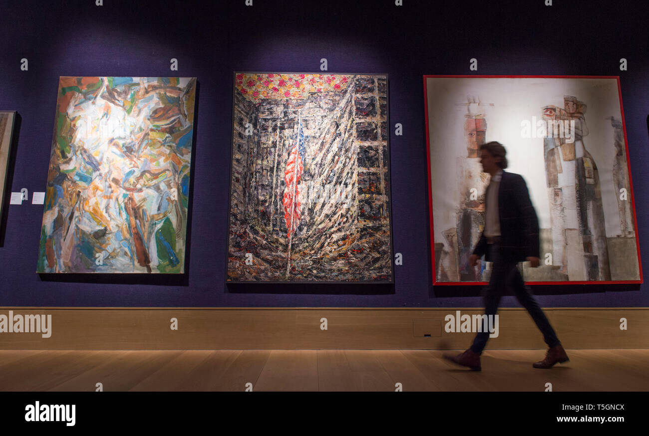 Londra, Regno Unito. Xxv Aprile, 2019. Bonhams moderno e contemporaneo del Medio Oriente vendita arte anteprima in New Bond Street. Immagine: Ayman Baalbaki (Libano). Ambasciata americana, 2011. Stima £ 70,000-100,000. Credito: Malcolm Park/Alamy Live News. Foto Stock