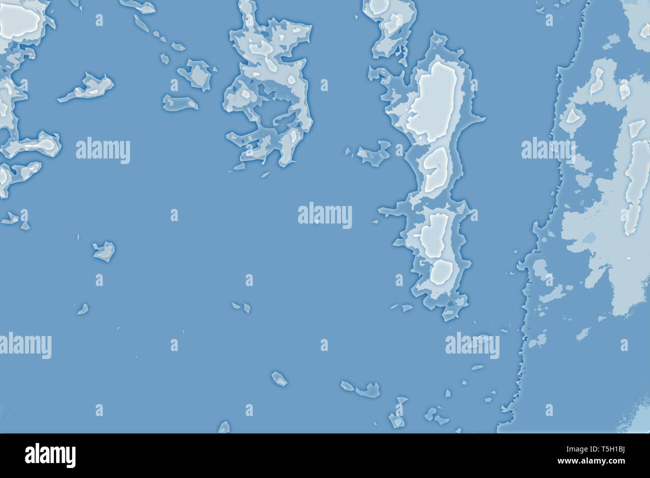 Bianco e blu texture di sfondo. Mappa astratta con il litorale del nord, mare oceano, ghiaccio, montagne, nuvole. Vista dall'altezza dell'uccello volo. Foto Stock