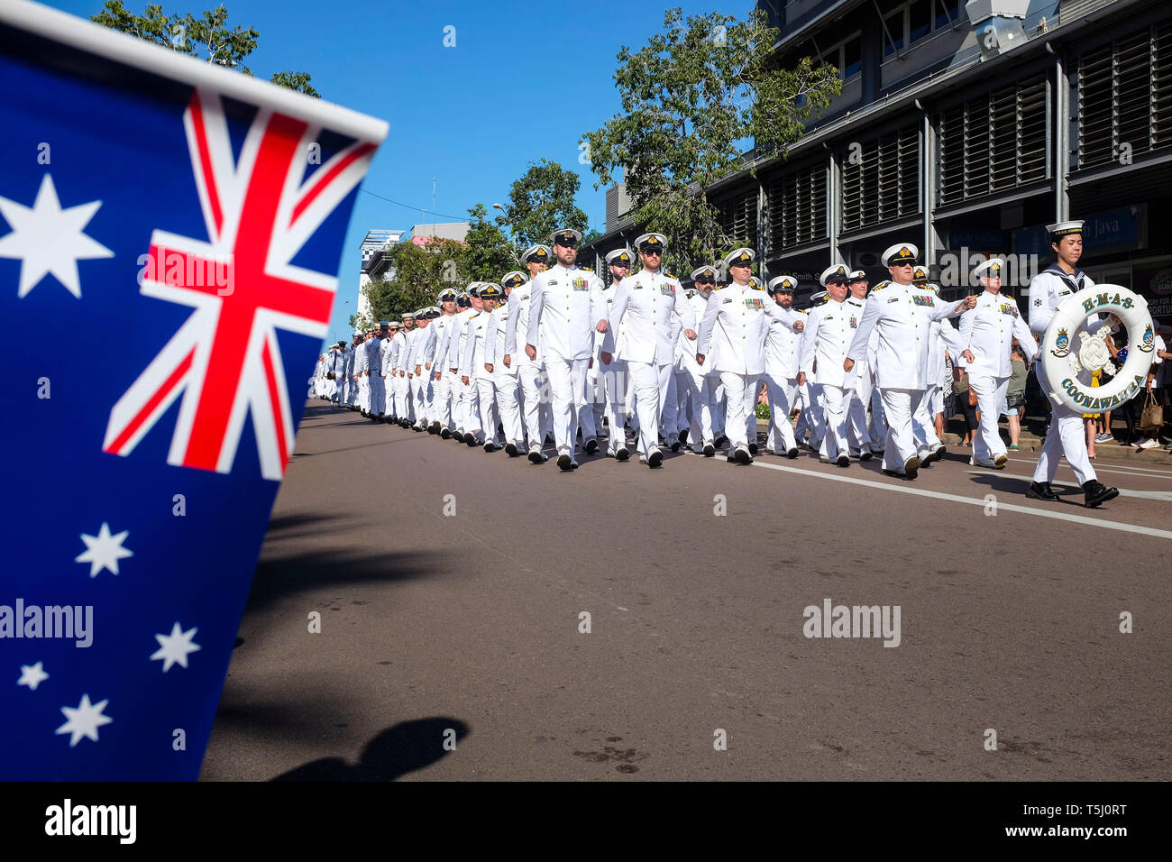 ANZAC Day parade di Knuckey street in Darwin, la capitale del Territorio Settentrionale dell'Australia - 2019.04.25 Foto Stock