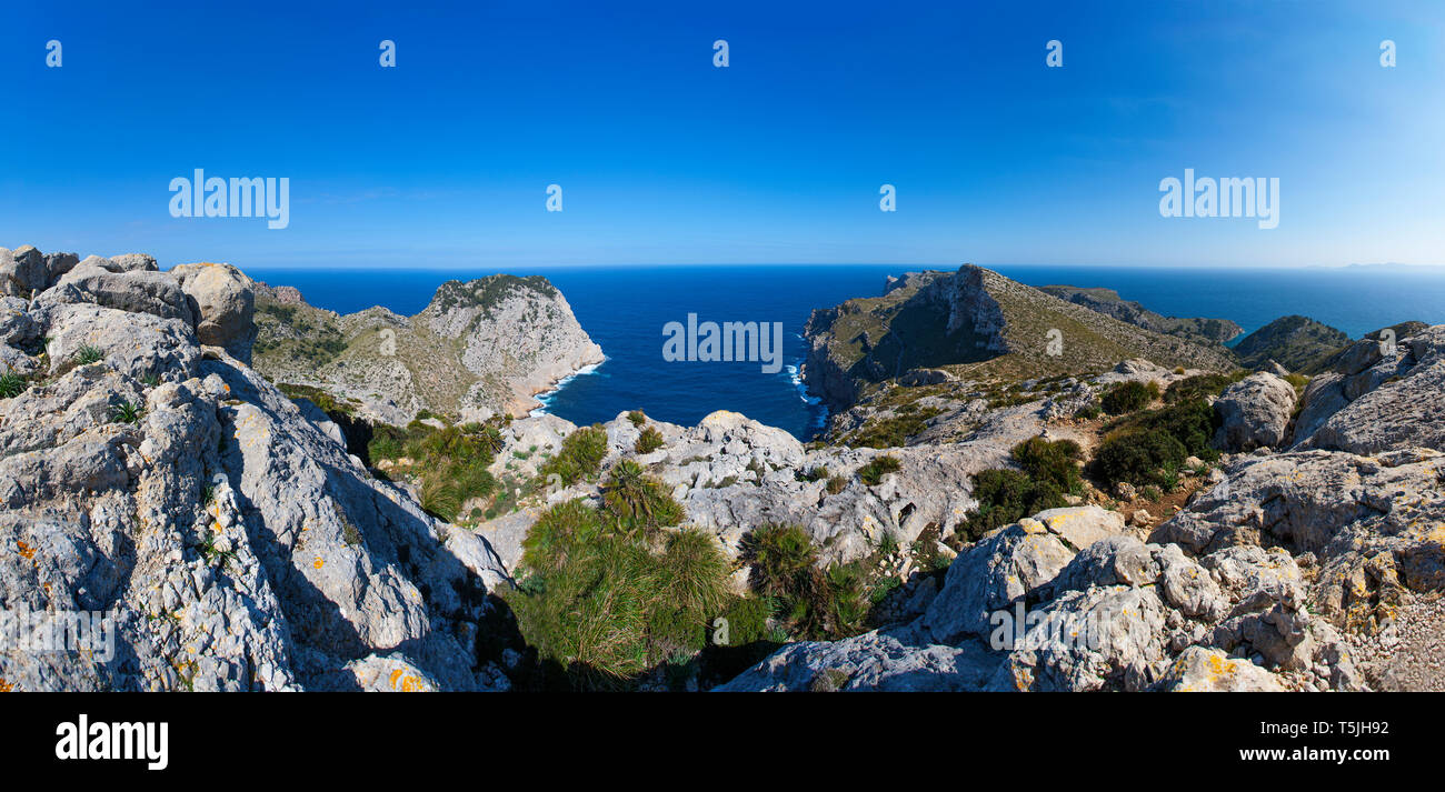 Isole Baleari Spagna, Mallorca, Vista panoramica di Cap de Formentor Foto Stock