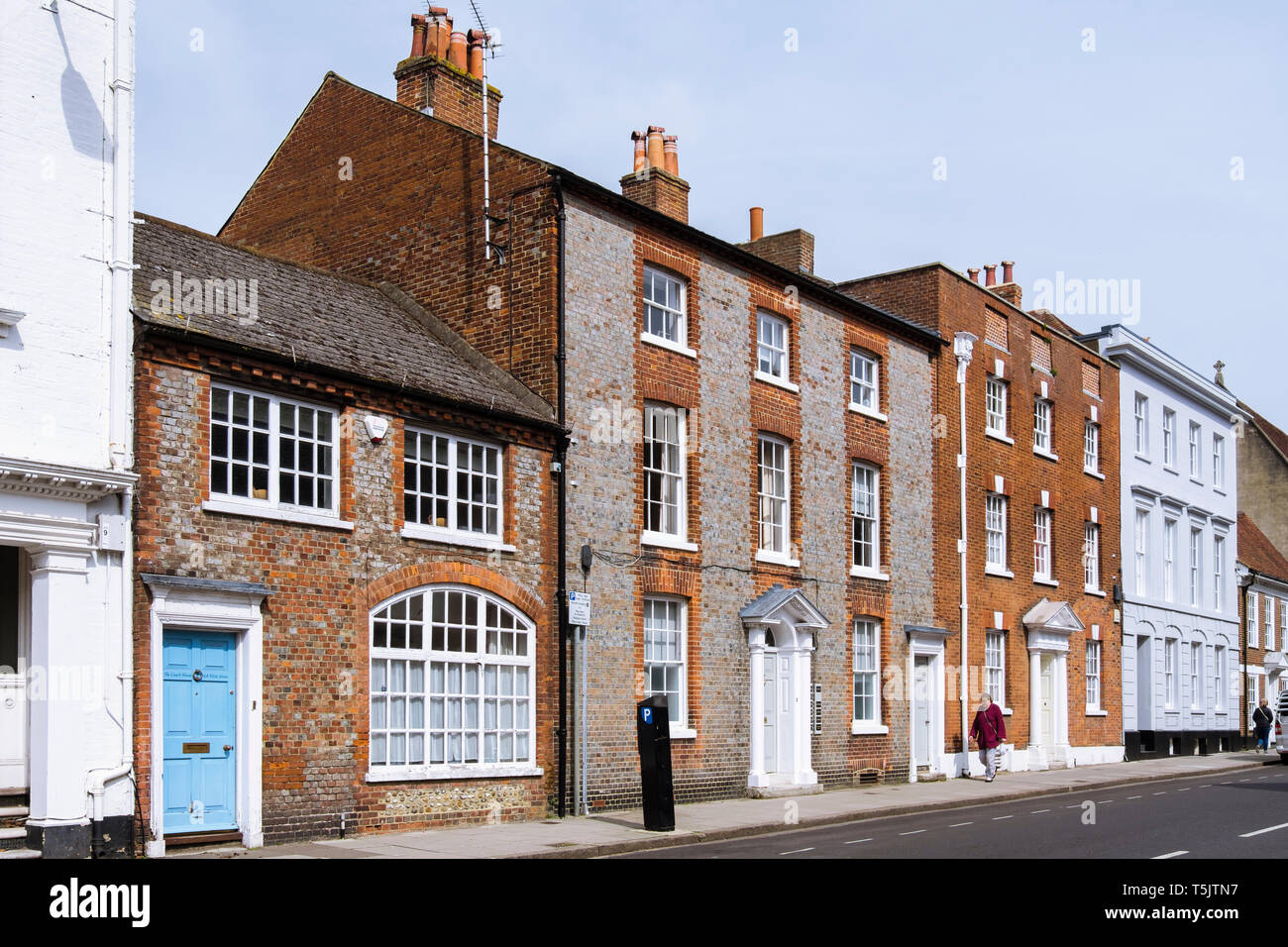 Edifici in stile georgiano in West Street, Chichester, West Sussex, in Inghilterra, Regno Unito, Gran Bretagna Foto Stock