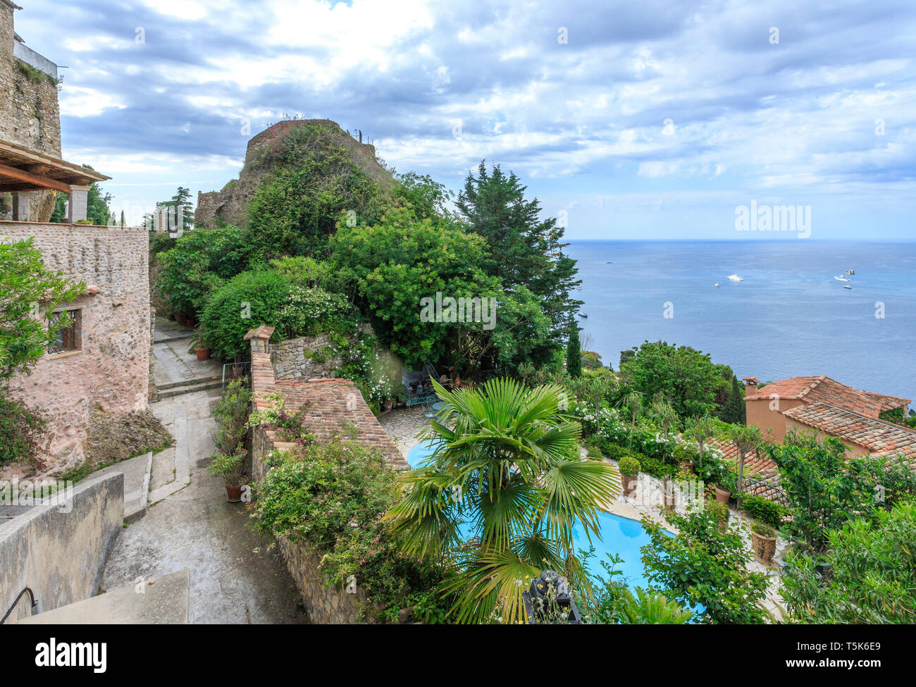 Francia, Alpes Maritimes, Roquebrune Cap Martin, case nel vecchio villaggio // Francia, Alpes-Maritimes (06), Roquebrune-Cap-Martin, maisons dans le vieu Foto Stock