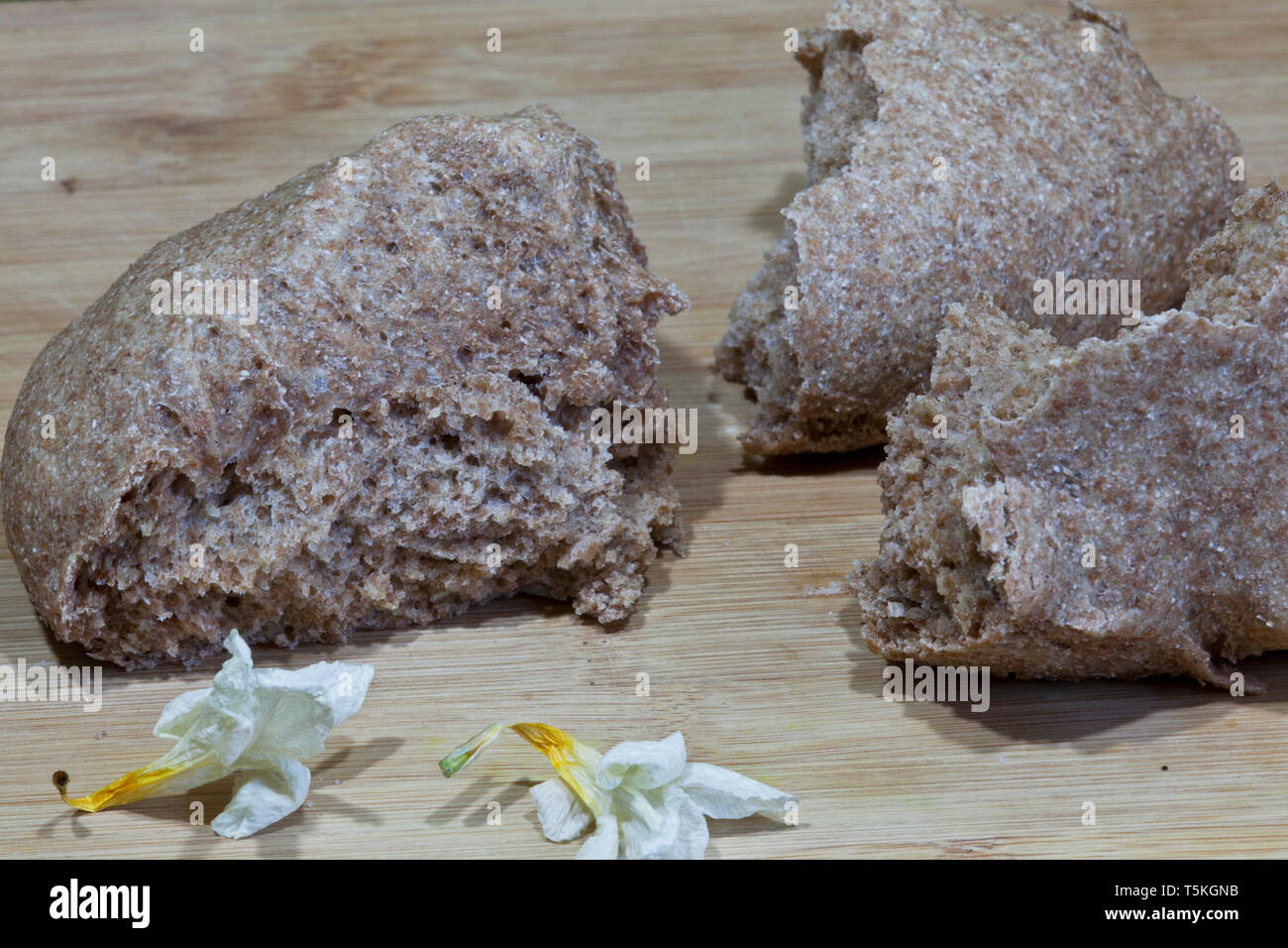 Il pane fatto in casa da Pir-Spelta con pollo Foto Stock