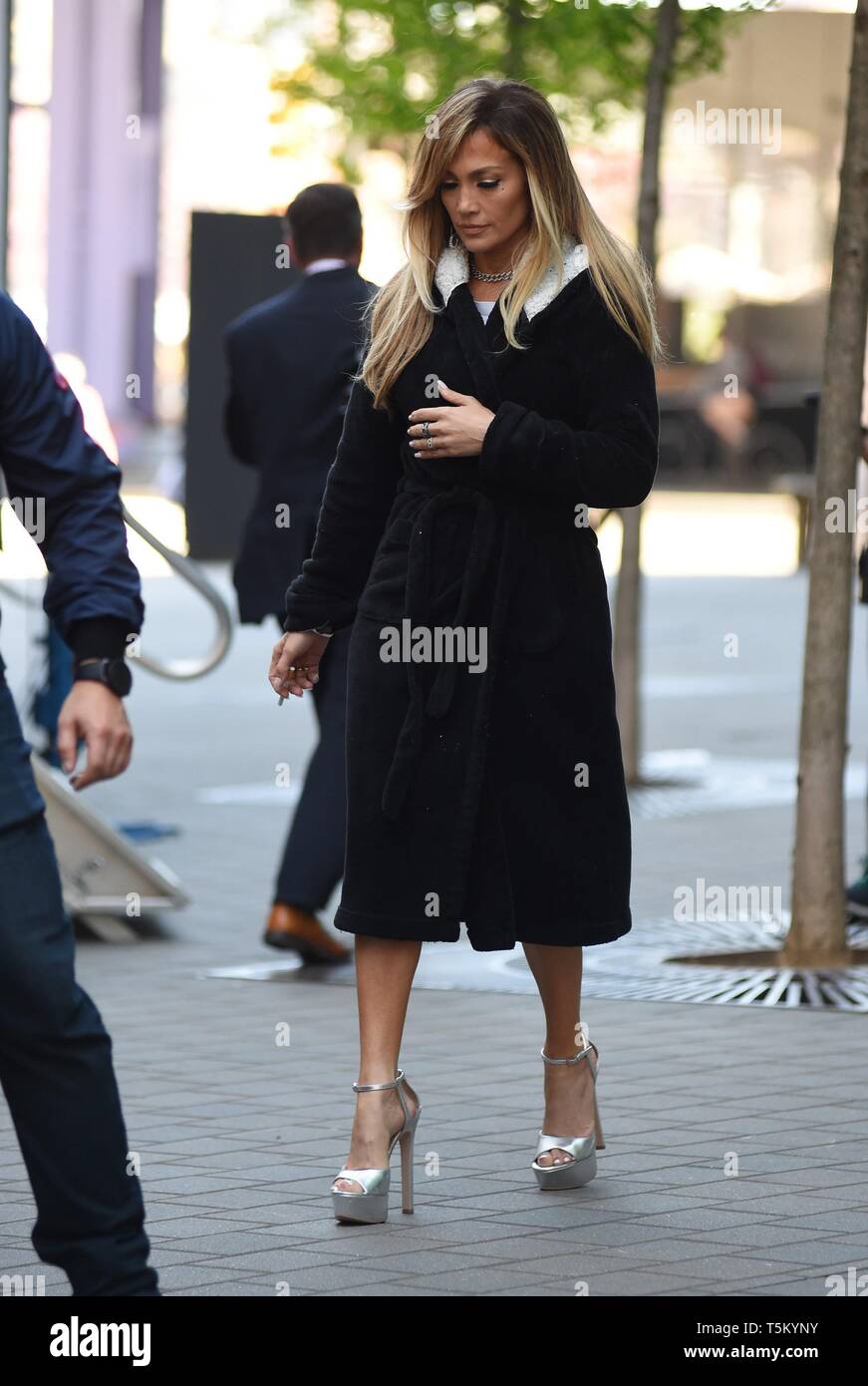 Jennifer Lopez fuori e circa per celebrità Candids - MER, , New York, NY Aprile 24, 2019. Foto di: Kristin Callahan/Everett Collection Foto Stock
