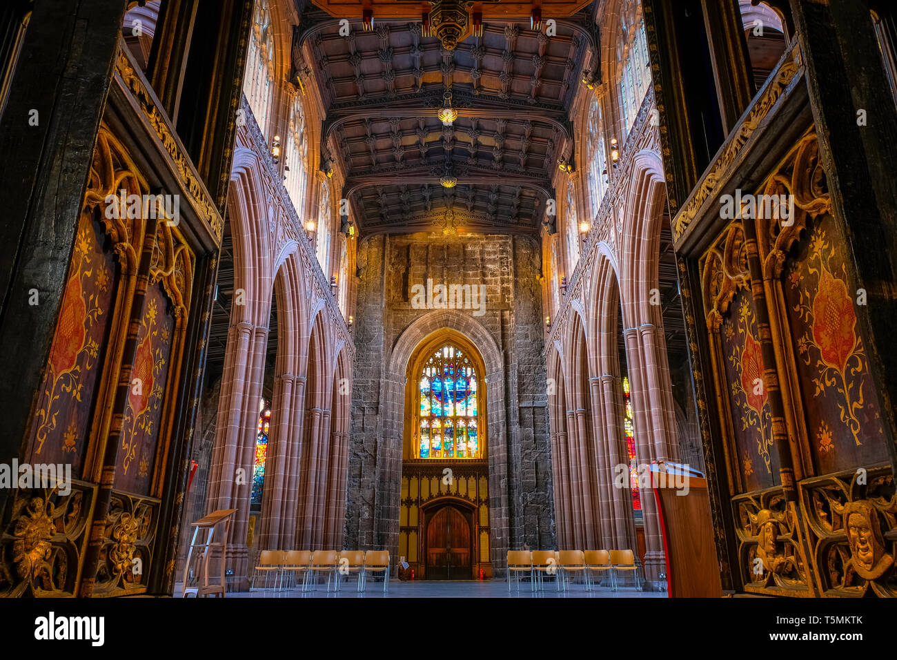 Manchester, Regno Unito - 18 Maggio 2018: Cattedrale di Manchester è la chiesa madre della diocesi anglicana di Manchester, la sede del vescovo di Manchester e th Foto Stock