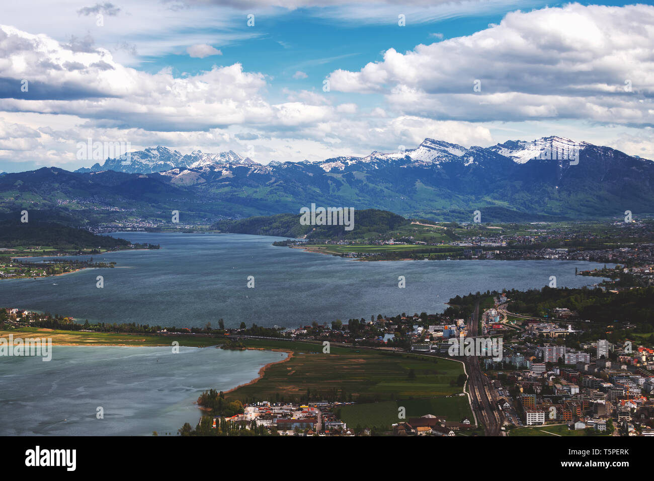 Foto aeree vicino a Obersee in Svizzera. Foto Stock