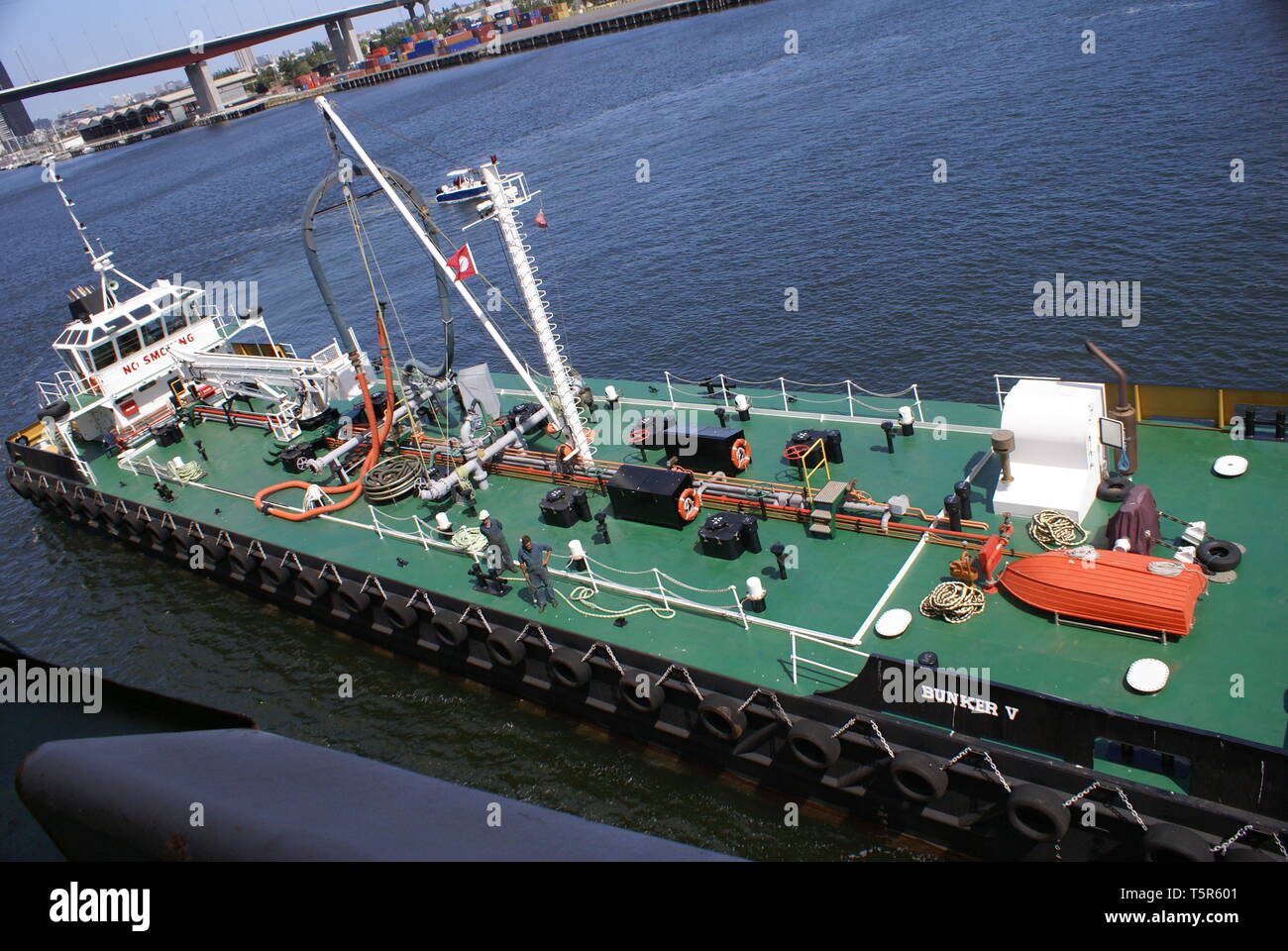 Bunker Bunker chiatta V nel porto di Melbourne. Australia. Foto Stock