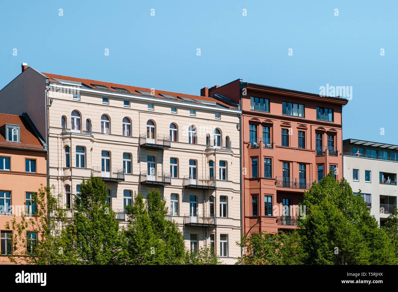 Edificio residenziale della facciata - Esterno della casa Foto Stock