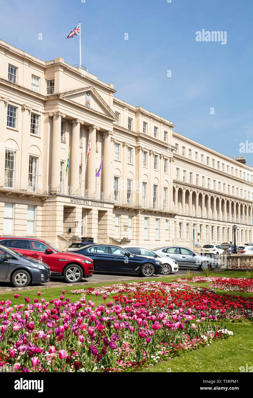 Cheltenham Borough Consiglio Uffici Comunali sulla passeggiata lungomare di Cheltenham Cheltenham Spa, Gloucestershire England Regno Unito GB Europa Foto Stock