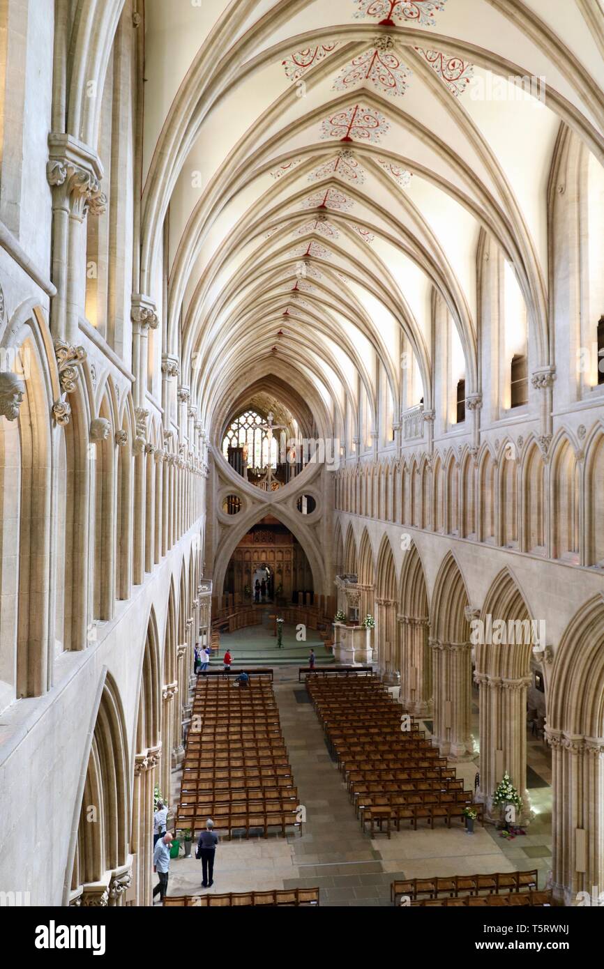 Una vista del piano principale spazio guardando verso il meccanismo a forbice archi Foto Stock