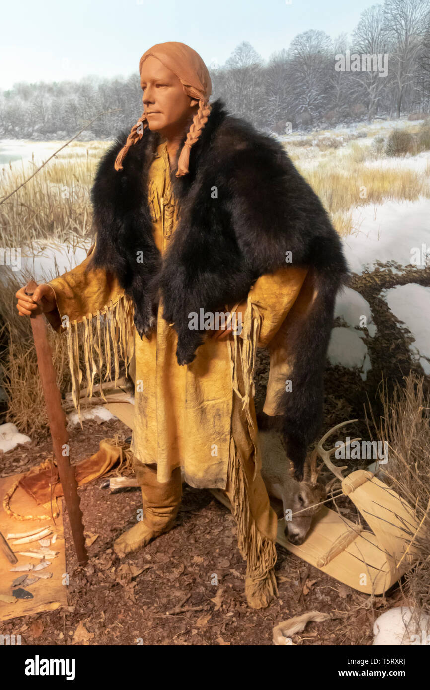 Mt. Piacevole, Michigan - Una mostra presso il Centro Ziibiwing di Anishinabe Cultura & Lifeways, un museo gestito dalla Saginaw Chippewa tribù indiana o Foto Stock
