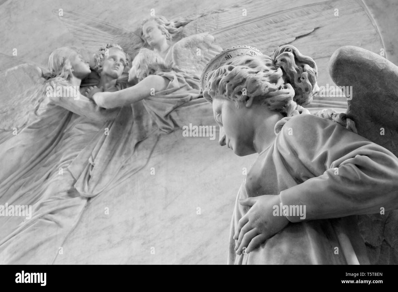 CATANIA, Italia - Aprile 7, 2018: il dettaglio dei monumenti funebri del compositore di opera di Vincenzo Bellini nella Cattedrale di Sant'Agata. Foto Stock