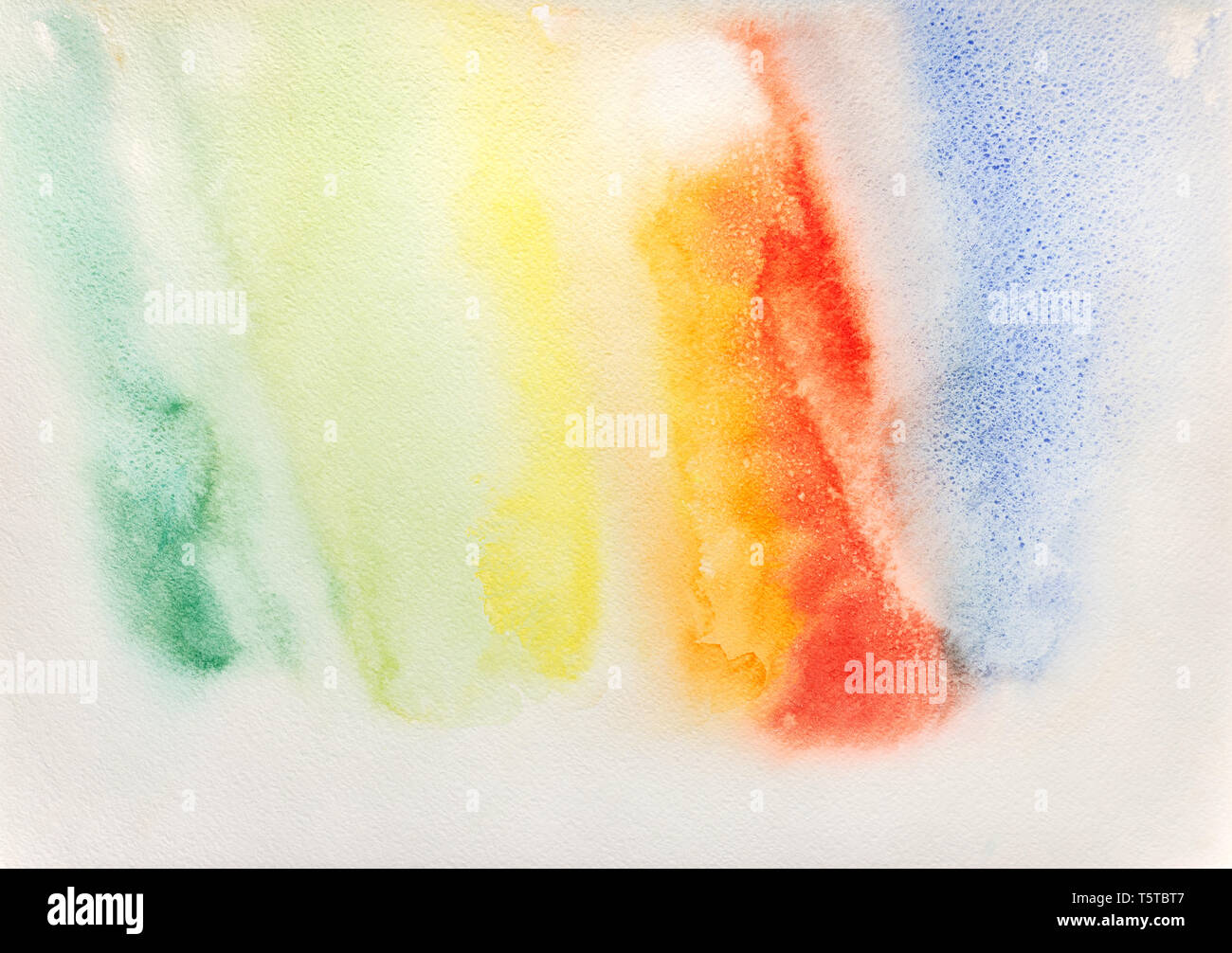 Abstract dipinte a mano acquerello arcobaleno colorato sfondo umido su carta. fatti a mano texture arte Foto Stock