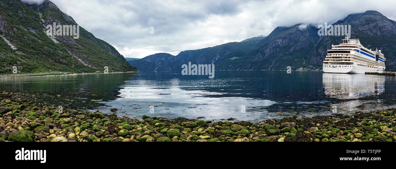 Bellissimo fiordo in Norvegia Foto Stock