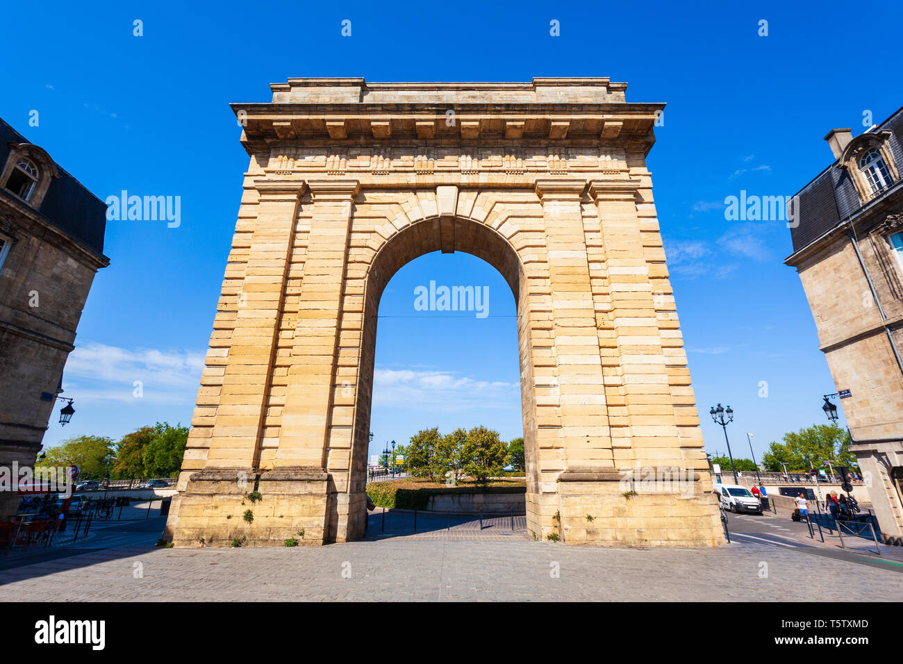 La porte Cailhau o Calhau Gate è un monumento situato nella città di Bordeaux in Francia Foto Stock