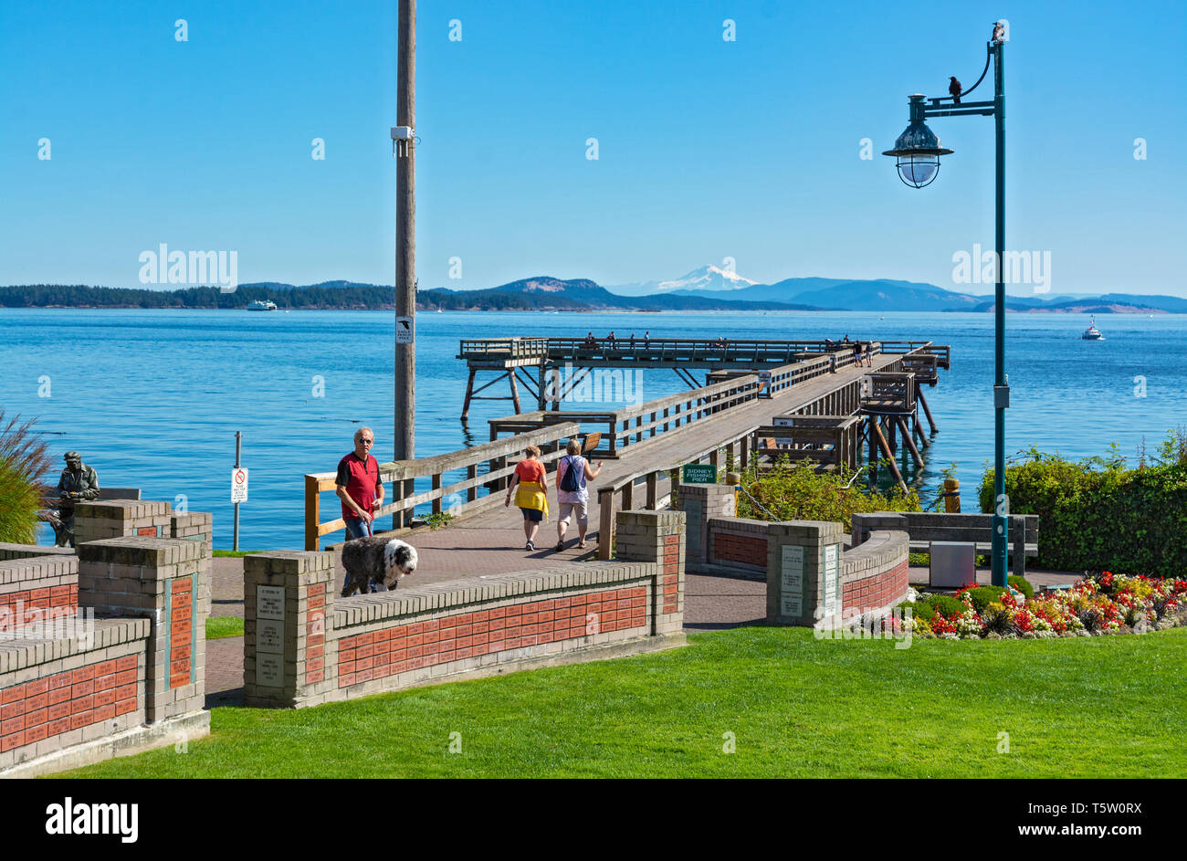 Canada, British Columbia, Sidney in vista del molo di pesca da Eastview Park Foto Stock