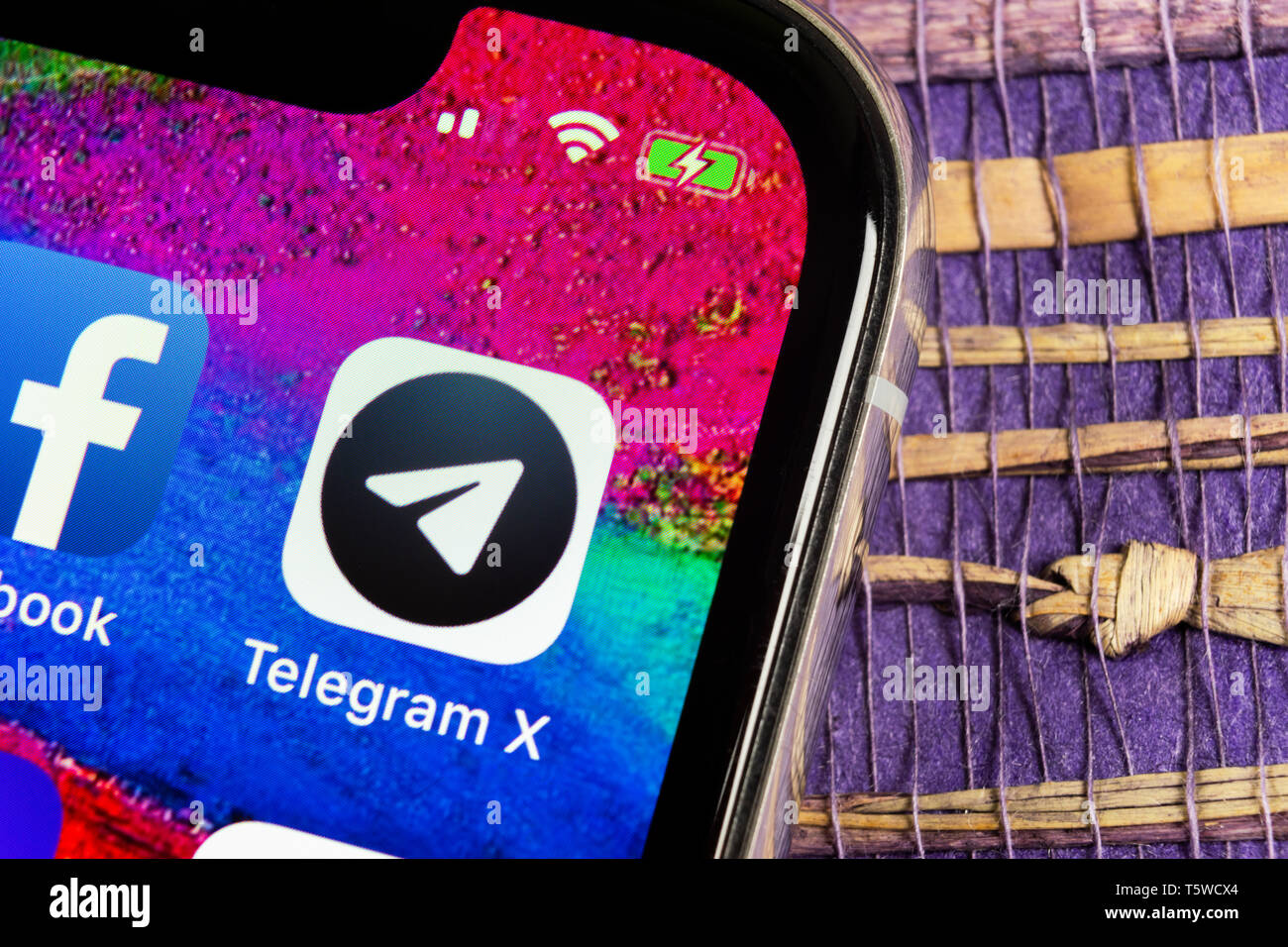 A Helsinki, Finlandia, febbraio 17, 2019: Telegramma X icona applicazione su Apple iPhone schermo X close-up. Telegramma X Icona app. Telegramma X è un servizio online di soci Foto Stock