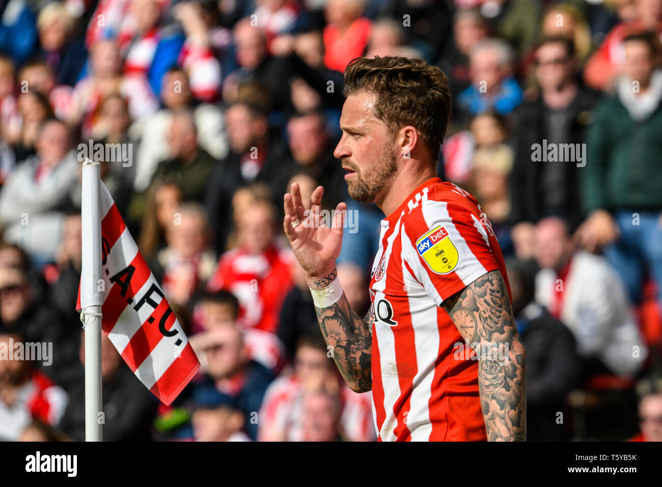 SUNDERLAND, 27 Aprile - Chris Maguire di Sunderland durante la scommessa del Cielo lega 1 corrispondenza tra Sunderland e Portsmouth presso lo stadio di luce, Sunderland sabato 27 aprile 2019. (Credit: Iam masterizzare | MI News) solo uso editoriale, è richiesta una licenza per uso commerciale. Nessun uso in scommesse, giochi o un singolo giocatore/club/league pubblicazioni. La fotografia può essere utilizzata solo per il giornale e/o rivista scopi editoriali. Credito: MI News & Sport /Alamy Live News Foto Stock