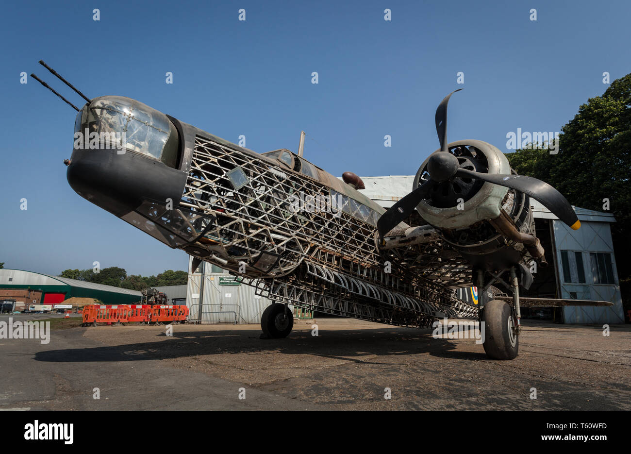 Il Vickers Wellington recuperato da Loch Ness e conservato a Brooklands Museum. Foto Stock