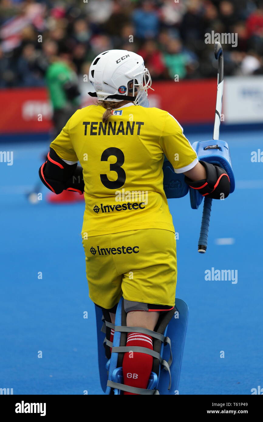 Amy Tennant si prepara per sparare fuori nel 2019 FIH Pro League Gran Bretagna v Stati Uniti donna partita di hockey su ghiaccio al Parco Olimpico, Londra Foto Stock