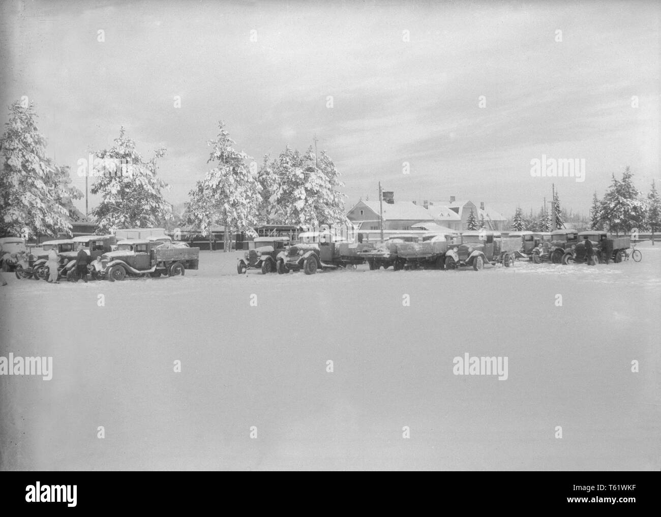 La guerra d'inverno. Un conflitto militare tra Unione sovietica e Finlandia. Si è cominciato con un invasione sovietica nel novembre 1939 quando infantery sovietica attraversato il confine sul Karelian istmo. Qui a Rovaniemi, il nord della Finlandia. L'unità denominata Lapponia Gruppo arrestato correttamente le truppe sovietiche, sebbene numericamente sopraffatta, a Salla e Petsamo. La figura mostra i carrelli sovietica prese dall'esercito finlandese a Salla. Gennaio 1940. Foto Kristoffersson ref europeo 96-11 Foto Stock