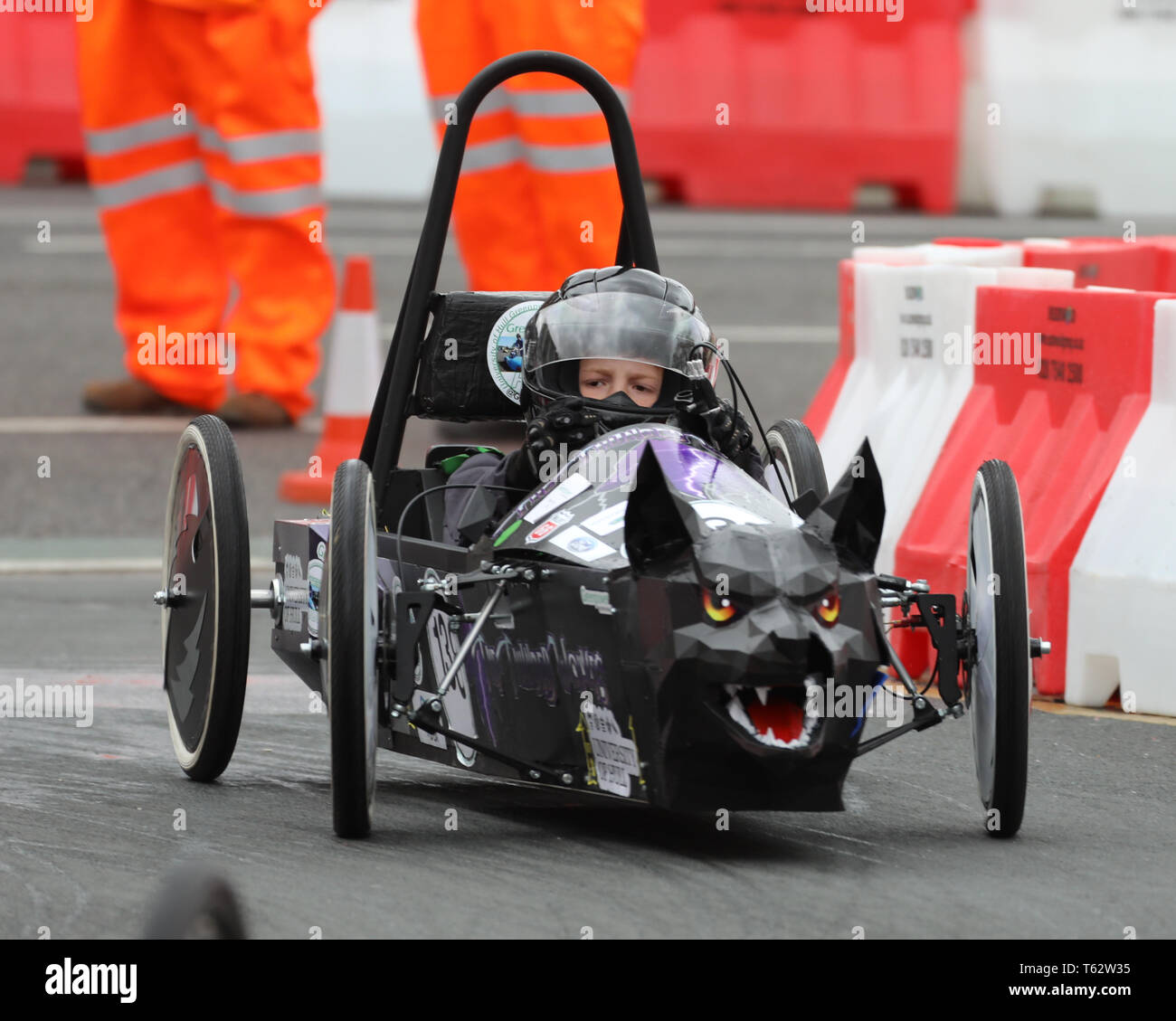 Greenpower Electric Car Racing venite a Kingston upon Hull strade per la prima mai street electric car gara in Gran Bretagna il 28 aprile 2019 Foto Stock