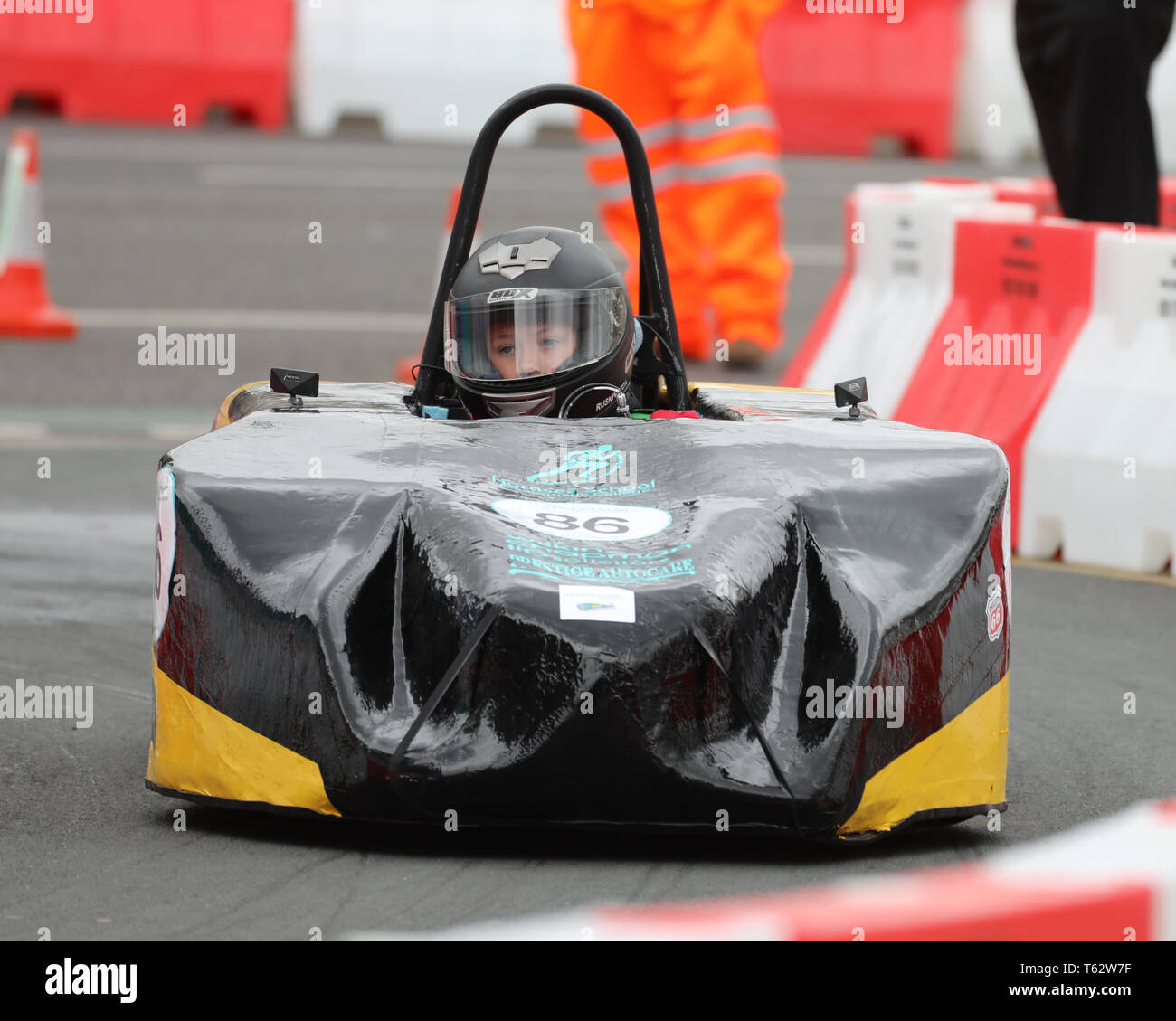 Greenpower Electric Car Racing venite a Kingston upon Hull strade per la prima mai street electric car gara in Gran Bretagna il 28 aprile 2019 Foto Stock