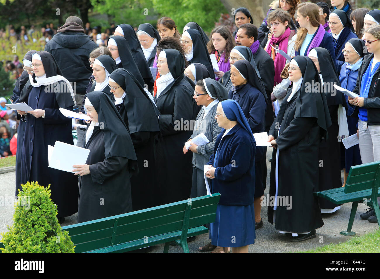 Soeurs bénédictines. Le stazioni della croce. Buon Venerdì. Foto Stock