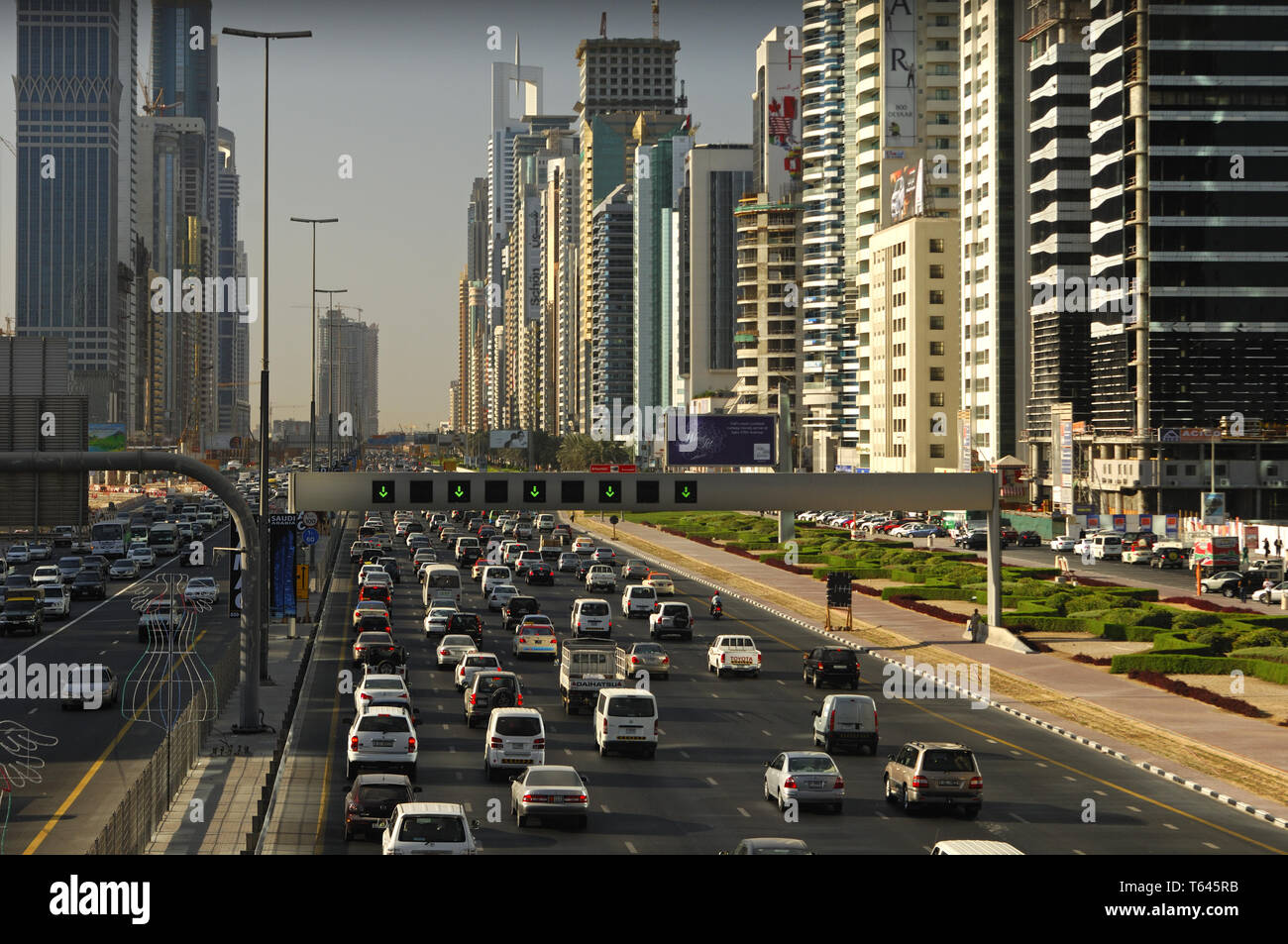 Lo skyline della città di Dubai Foto Stock