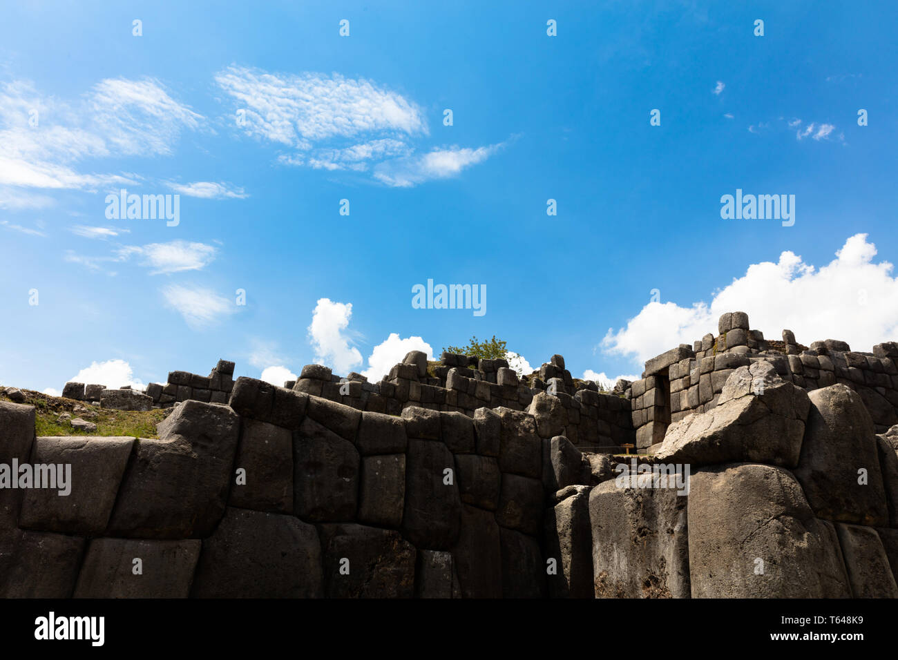 Rovine della fortezza Inca di Saqsaywaman fuori Cuzco, Perù Foto Stock