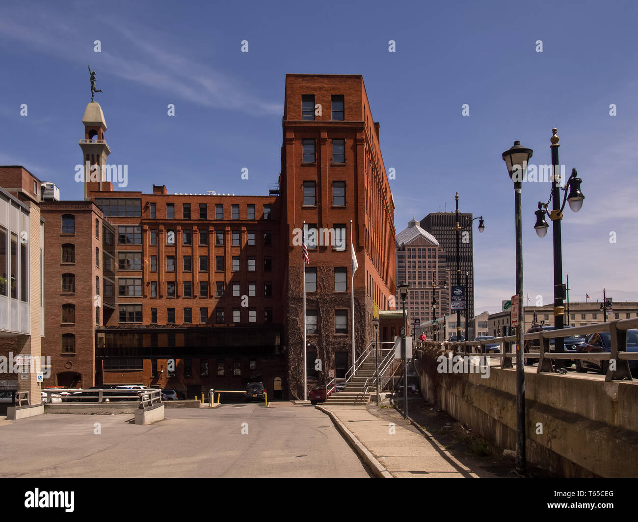 Rochester, New York, Stati Uniti d'America. Aprile 25, 2019. Il centro di Rochester, NY su una splendida primavera pomeriggio nei giorni feriali Foto Stock