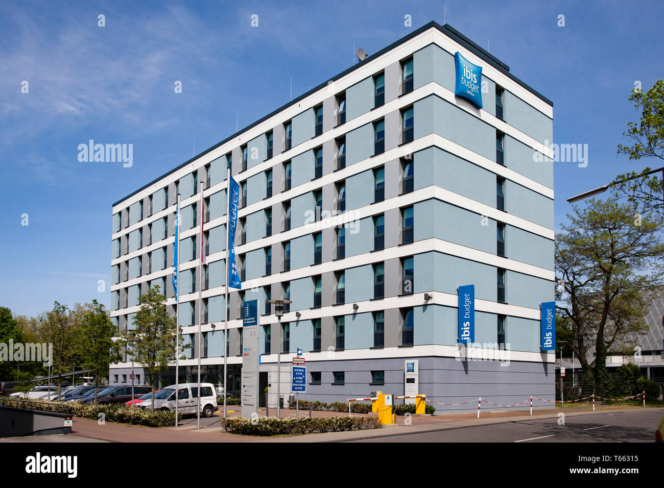 L'Hotel Ibis Budget nei pressi del centro espositivo nel quartiere Deutz, Gologne, Germnay. Hotel Ibis Budget nahe der Messe im Stadtteil Deutz, Koeln, Foto Stock