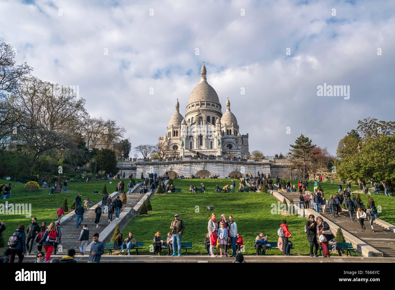 Die Basilika Sacre Coeur, Montmartre, Parigi, Frankreich | Basilica Sacre Coeur, Montmartre , Parigi, Francia Foto Stock