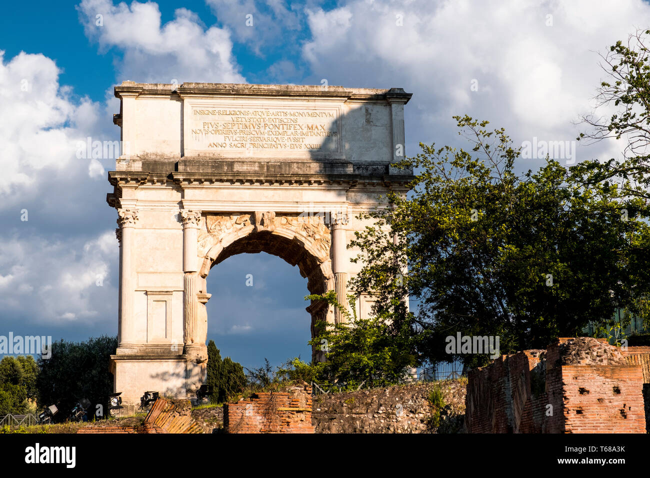 Rovine della Roma antica nel Foro Romano Foto Stock