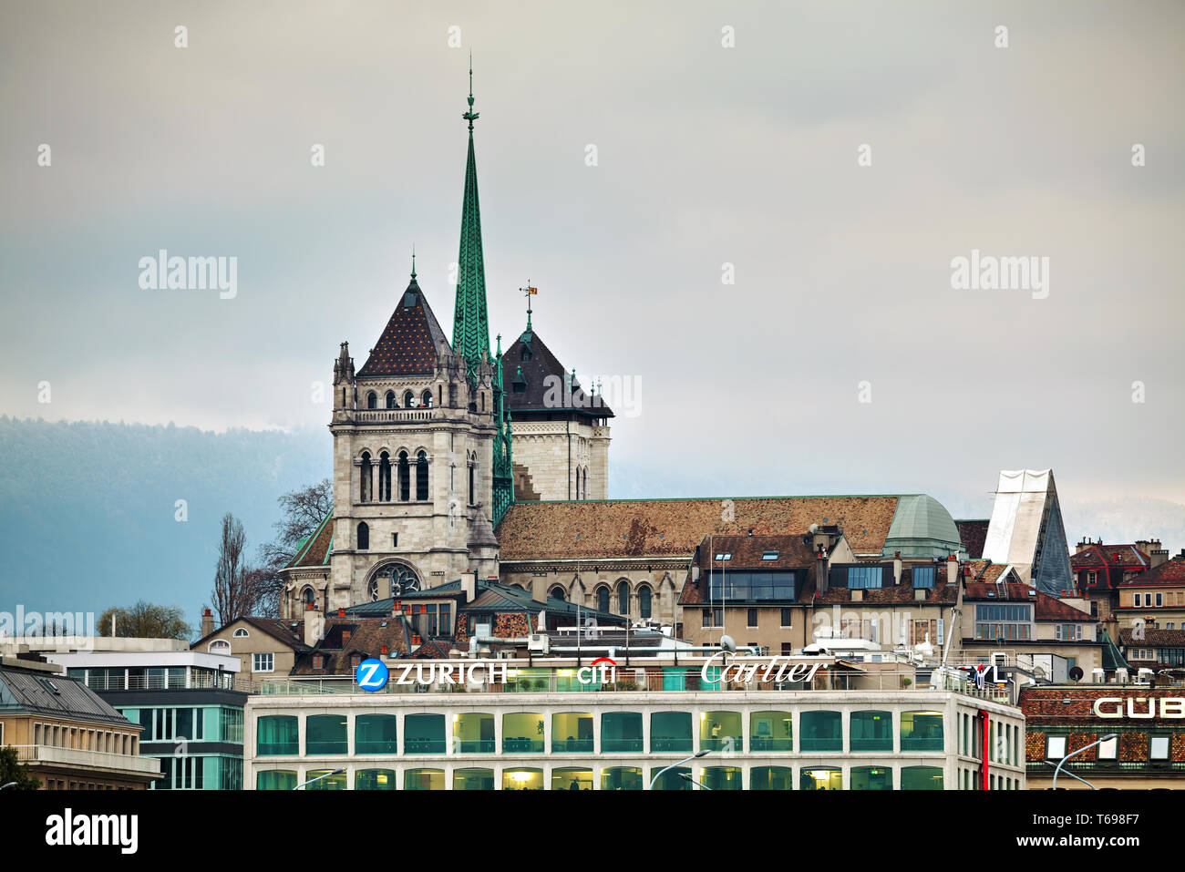 Ginevra cityscape panoramica con St Pierre Foto Stock