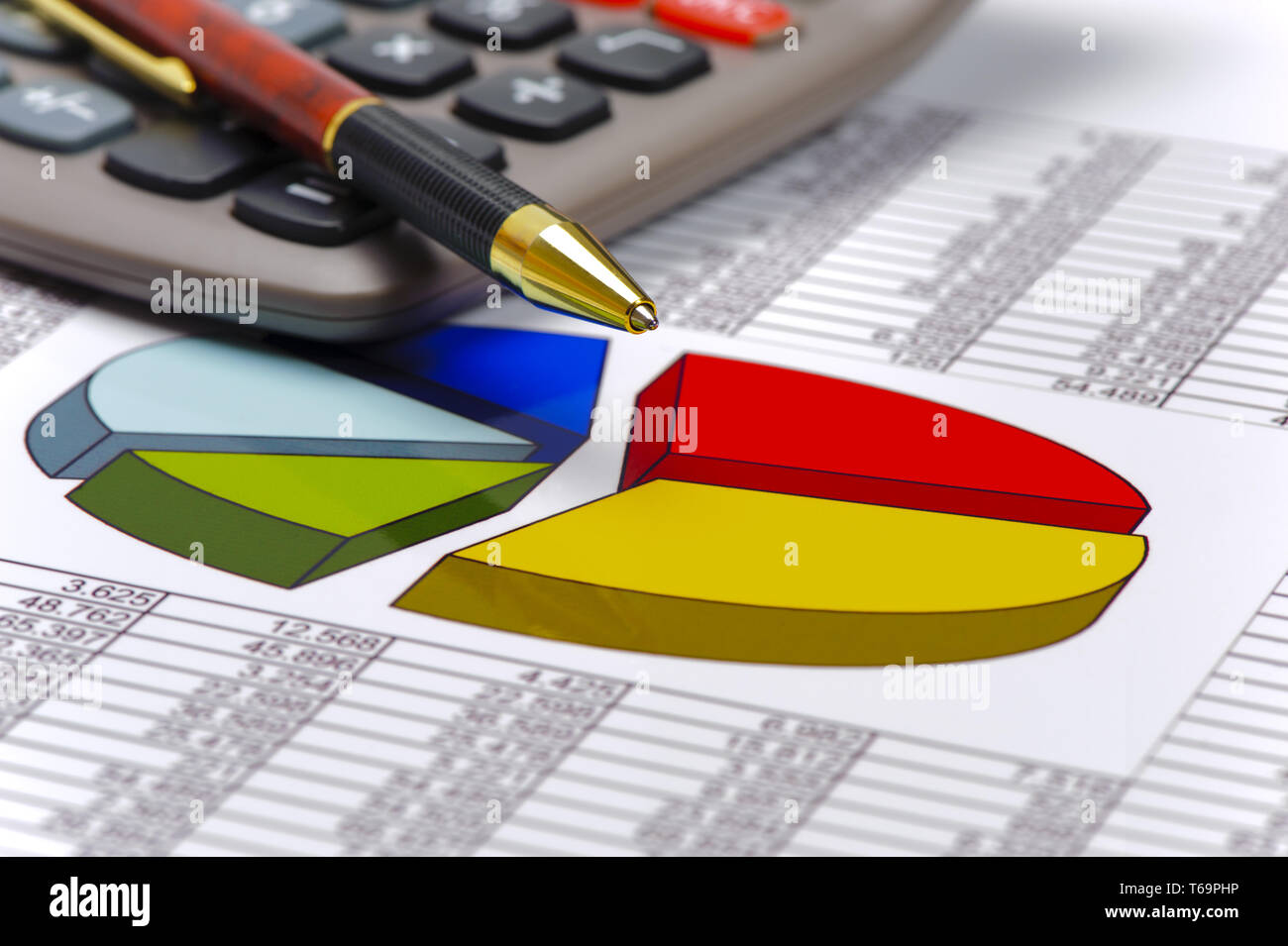 Tabella finanziaria mostra il successo di mercato azionario Foto Stock