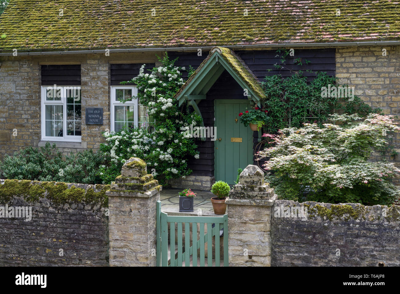 La vecchia scuola casa del villaggio di Felmersham, Bedfordshire, Regno Unito Foto Stock