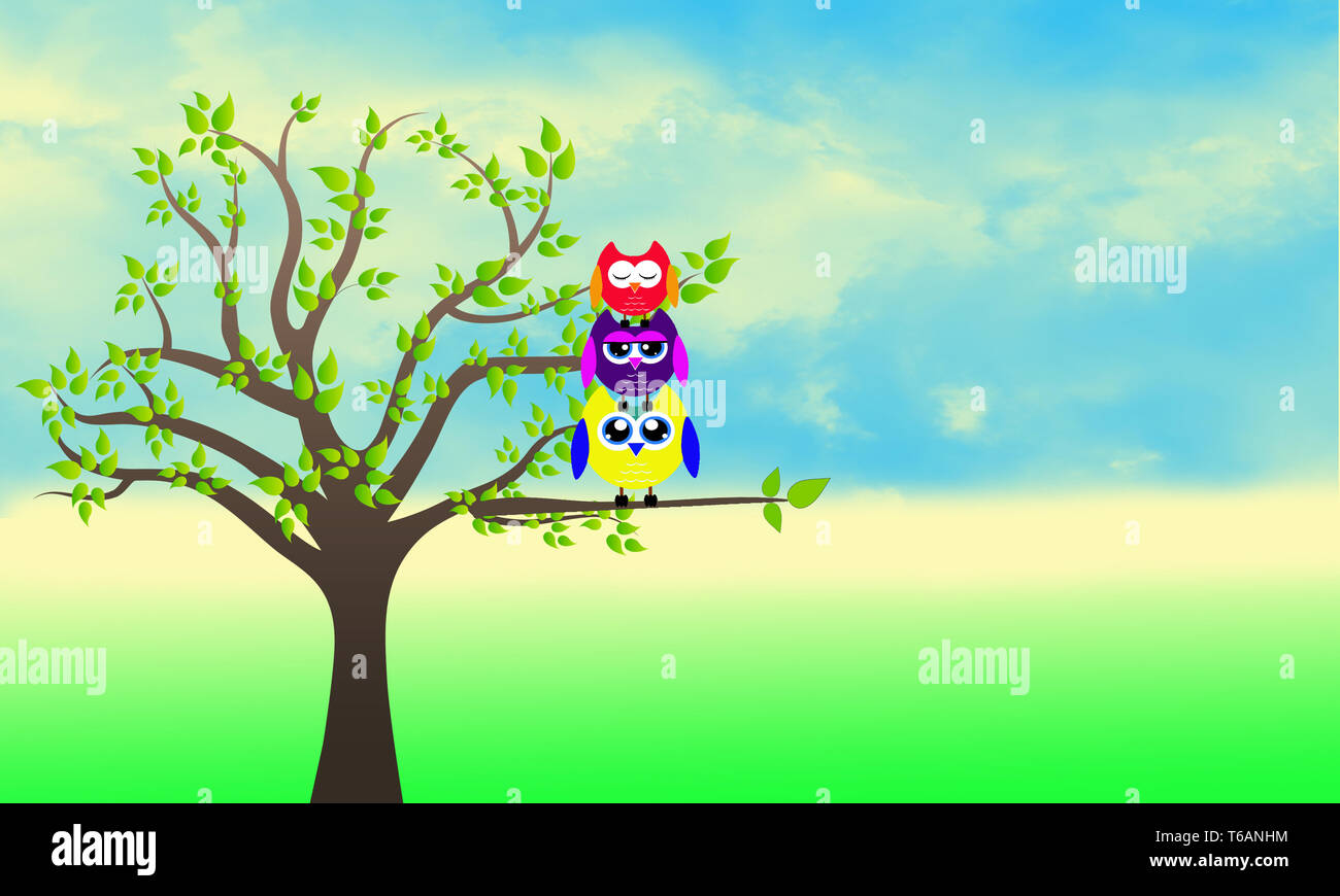 Cartoon owl seduti sui rami di alberi con foglie ramoscello su gradiente dello sfondo del cielo. Carino illustrazione per biglietto di auguri, invito o wallpaper design. Foto Stock