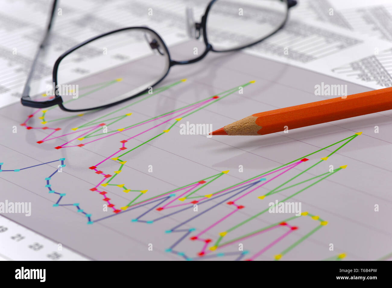 Attività di finanza con grafico a stock market Foto Stock