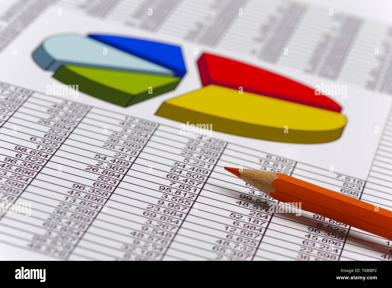 Finanza e Affari con grafico e calcolatrice al mercato azionario Foto Stock