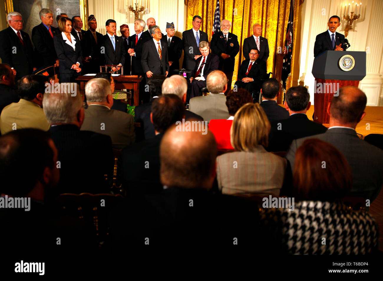 Il Presidente degli Stati Uniti Barack Obama, segni nella legge di migliorare i diritti per i veterani. Foto Stock